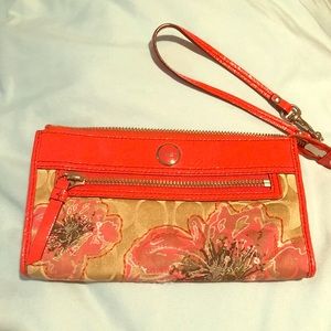 Authentic Coach Poopy Flower Zip Wallet Wristlet